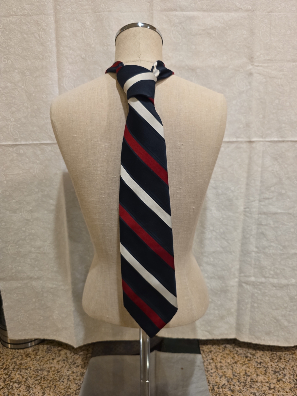 Mens Vtg. Don Loper Navy, Red, & White Striped Necktie